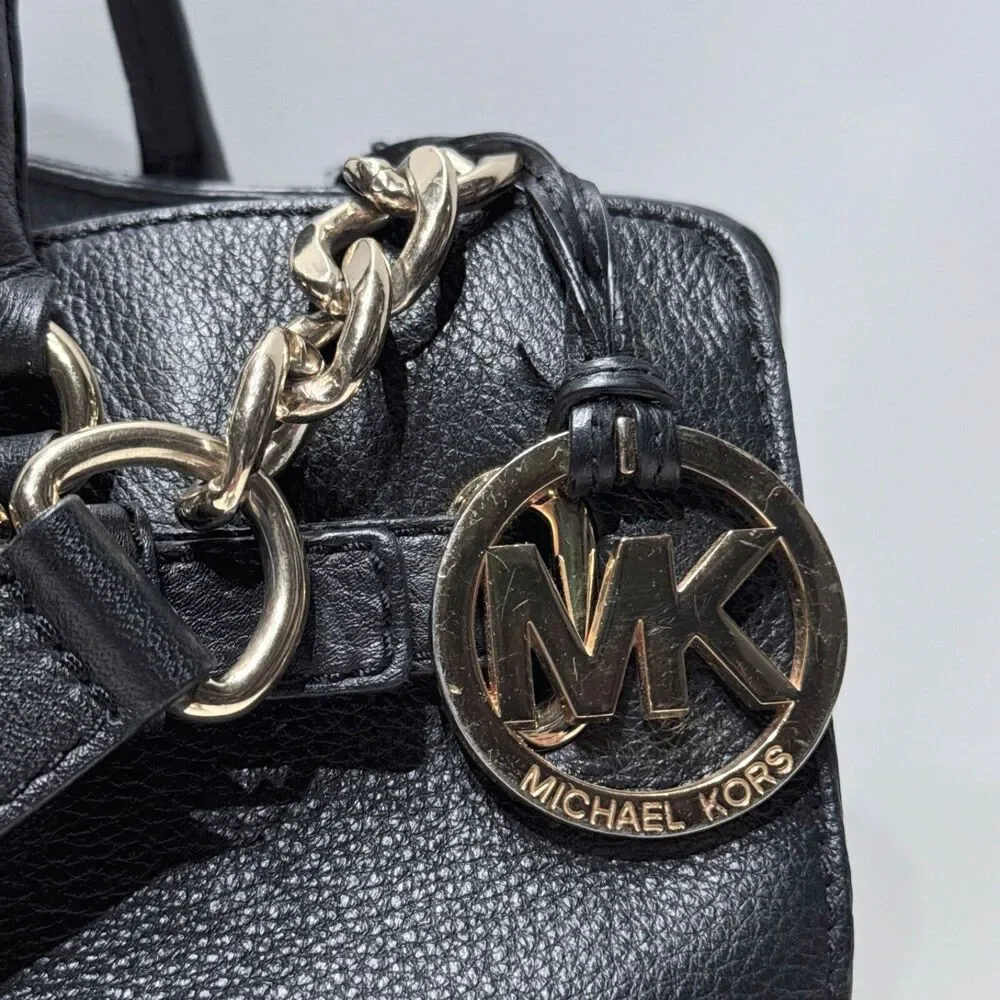 Michael Kors Hamilton Black Leather Tote Bag Shoulder Strap Medallion 15"x10"x4" - Picture 3 of 13